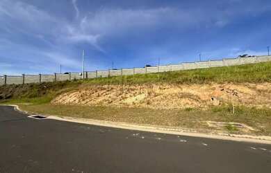 Imagem: O terreno possui 586m² de Área e está localizado em Jardim