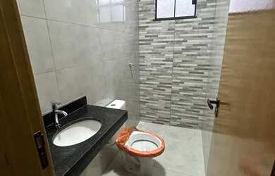 Imagem 2: CASA NOVA À VENDA - 2 QUARTOS 1 SUÍTE CHURRASQUEIRA ÓTIMA LOCALIZAÇÃO