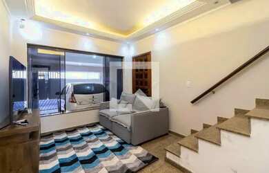 Imagem: A casa possui 2 Dormitórios, 3 Banheiros, 2 Vagas na garagem