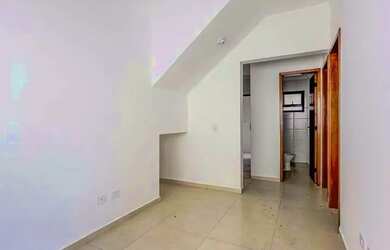 Imagem: A casa possui 2 Dormitórios, 1 Banheiro, 1 Vaga na garagem