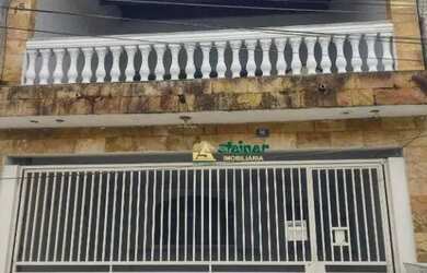 Imagem: A casa possui 3 Dormitórios, 2 Banheiros, 2 Vagas na garagem