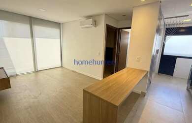 Imagem: O apartamento possui 1 Dormitório, 1 Banheiro, 1 Vaga na garagem