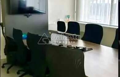 Imagem: O depósito à venda possui 384m² de Área e está localizado