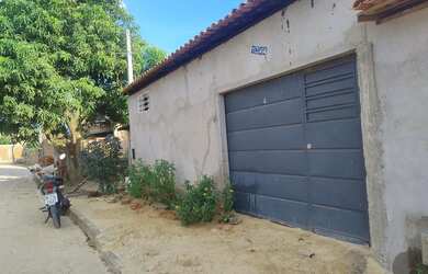 Imagem: A casa possui 1 Dormitório, 1 Banheiro e está localizado