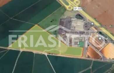 Imagem: O terreno possui 139.714m² de Área e está localizado em