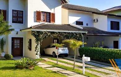 Imagem: A casa em condomínio possui 4 Dormitórios, 3 Banheiros, 4