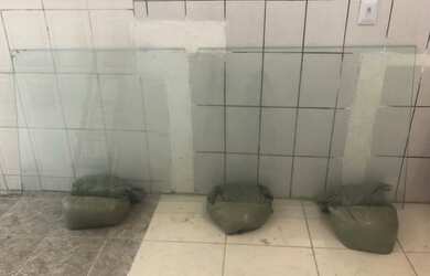 Imagem 1: Porta fixar. 