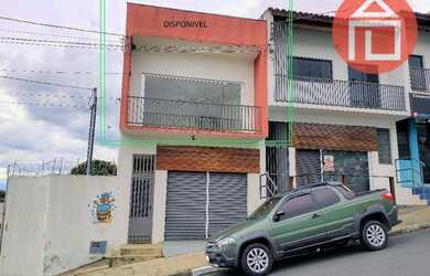 Imagem: O depósito possui 1 Vaga na garagem e 55m² de Área e está