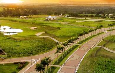 Imagem: A casa em condomínio possui 4 Dormitórios, 5 Banheiros, 5