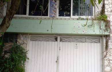 Imagem: A casa possui 2 Dormitórios, 2 Banheiros e 160m² de Área