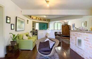 Imagem: O apartamento possui 2 Dormitórios, 2 Banheiros, 2 Vagas na