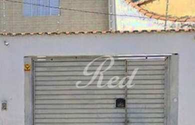 Imagem: A casa possui 3 Dormitórios, 2 Banheiros, 4 Vagas na garagem