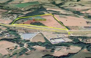 Imagem: O terreno possui 187.000m² de Área e está localizado em