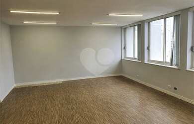 Imagem: O depósito para alugar possui e está localizado em Bela Vista