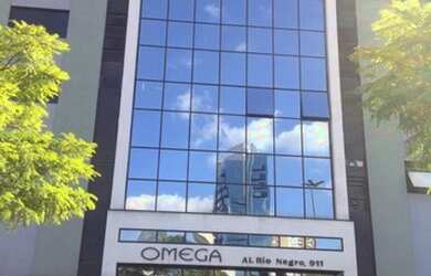 Imagem: O depósito possui 5 Vagas na garagem, 319m² de Área e está