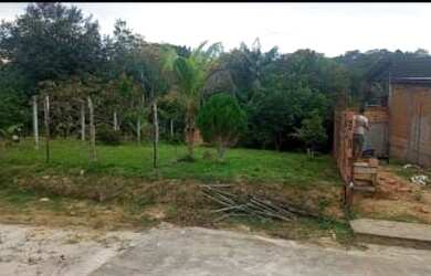 Imagem: O terreno está localizado em Petrópolis, Manaus à venda por