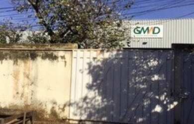 Imagem: A casa possui 4 Dormitórios, 1 Banheiro, 4 Vagas na garagem