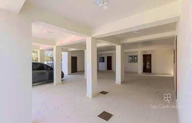 Imagem: A casa em condomínio possui 5 Dormitórios, 5 Banheiros, 5