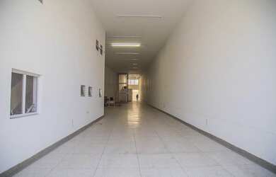 Imagem: O depósito possui 337m² de Área e está localizado em Penha