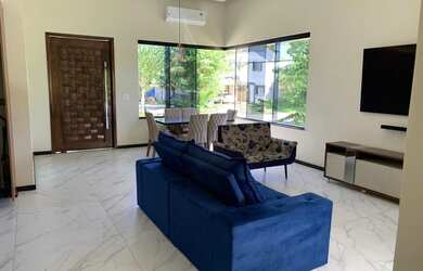 Imagem: A casa em condomínio possui 3 Dormitórios, 3 Banheiros, 4