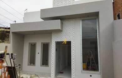 Imagem: A casa possui 2 Dormitórios, 2 Banheiros, 1 Vaga na garagem