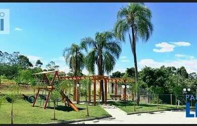 Imagem: O terreno possui 300m² de Área e está localizado em Santa