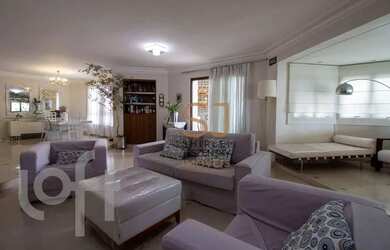 Imagem: O apartamento possui 4 Dormitórios, 5 Banheiros, 3 Vagas na