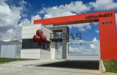 Imagem: A casa em condomínio possui 3 Dormitórios, 2 Banheiros, 1