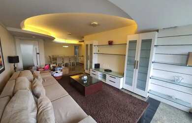 Imagem: O apartamento possui 3 Dormitórios, 4 Banheiros, 2 Vagas na