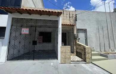 Imagem: A casa possui 3 Dormitórios, 3 Banheiros, 1 Vaga na garagem