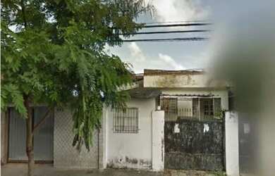 Imagem: A casa possui 3 Dormitórios, 1 Banheiro, 109m² de Área e