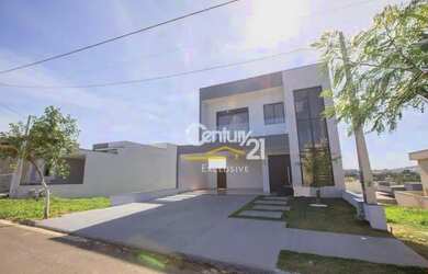 Imagem: A casa em condomínio possui 3 Dormitórios, 3 Banheiros, 4