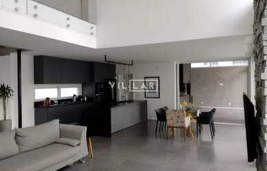 Imagem: A casa em condomínio possui 3 Dormitórios, 4 Banheiros, 2