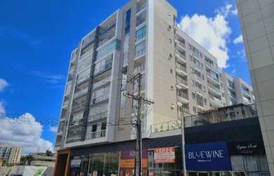 Imagem: O depósito possui 3 Vagas na garagem e está localizado em