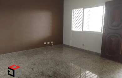 Imagem: A casa possui 3 Dormitórios, 2 Banheiros, 4 Vagas na garagem