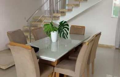 Imagem: A casa em condomínio possui 4 Dormitórios, 5 Banheiros, 4