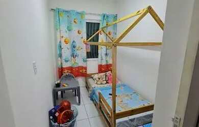 Imagem: A casa possui 3 Dormitórios, 2 Banheiros, 1 Vaga na garagem