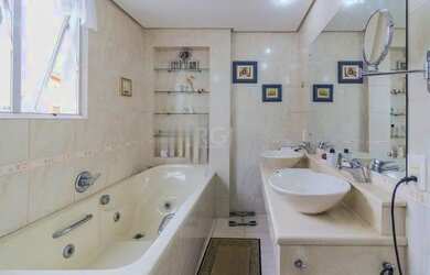 Imagem 9: Cobertura para Venda - 250m², 2 dormitórios, sendo 1 suites, 2 vagas...