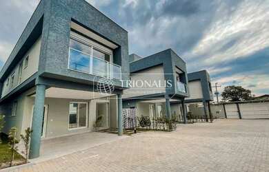 Imagem: A casa em condomínio possui 3 Dormitórios, 3 Banheiros, 2