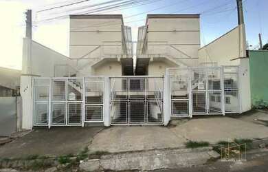 Imagem: A kitnet possui 1 Dormitório, 1 Banheiro, 1 Vaga na garagem