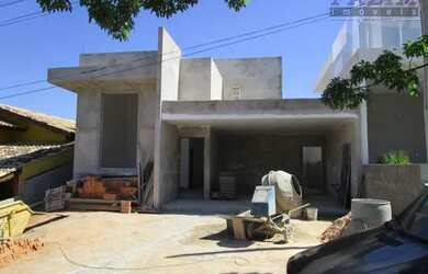 Imagem: A casa em condomínio possui 3 Dormitórios, 4 Banheiros, 4