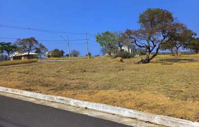 Imagem: O terreno possui 1.000m² de Área e está localizado em Jaboticatubas