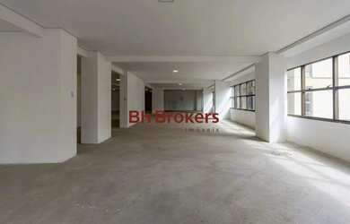 Imagem 4: Andar Corrido 650m² com 5 Banheiros Savassi