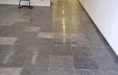 Imagem: O depósito possui 405m² de Área e está localizado em Lapa