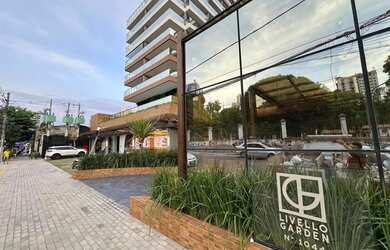 Imagem: O apartamento possui 1 Dormitório, 1 Banheiro, 1 Vaga na garagem