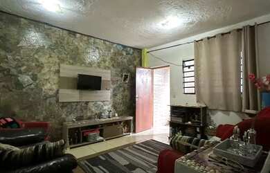 Imagem 6: Bom Retiro/Betim - Casa. Varandae2 Dormitórios