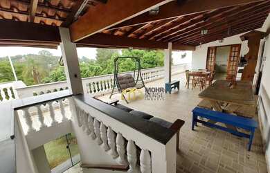 Imagem: A casa em condomínio à venda possui 4 Dormitórios, 3 Banheiros