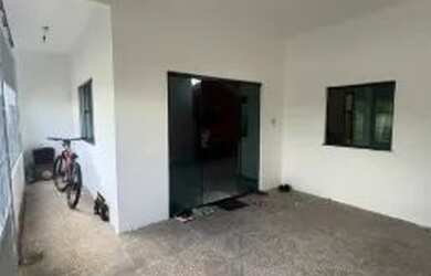 Imagem 4: R/ CASA NA COHAB. Varanda, 110m² de Área, 2 Vagas na garageme2 Dormitórios