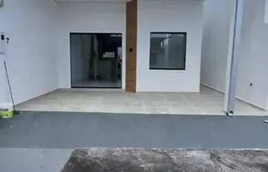 Imagem: A casa em condomínio possui 2 Dormitórios, 1 Banheiro, 2 Vagas