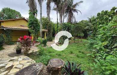 Imagem: A casa possui 3 Dormitórios, 1 Banheiro, 4 Vagas na garagem